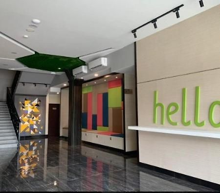 Bless Hotels Sintang Экстерьер фото